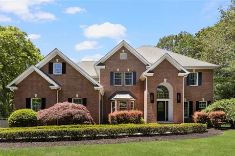 19 Cassandra Ln, North Kingstown, RI 02852
