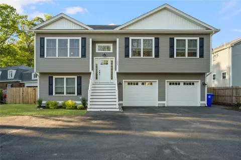 294 E Greenwich Ave, West Warwick, RI 02893