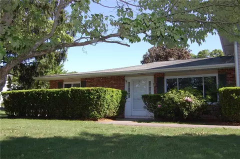 571 Pocasset Ct, Warwick, RI 02886