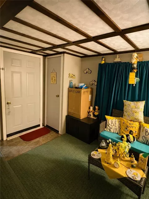 Entry Way - 10 Woodridge Dr, Mapleville, RI 02839 photo 2 of 2