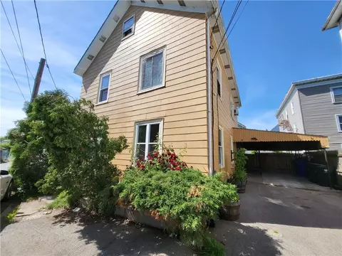 127 Sherman St, Pawtucket, RI 02860