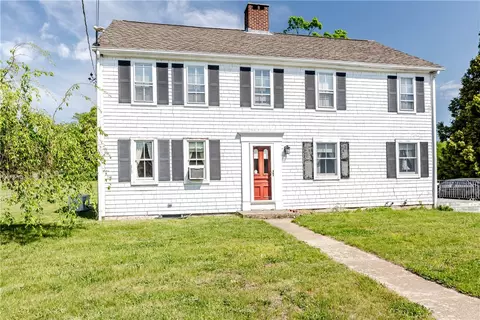 60 Colwell Rd, Greenville, RI 02828