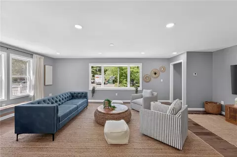 Living - 40 Pound Rd, Westerly, RI 02891 photo 3 of 4