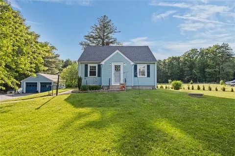227 Angell Rd, Lincoln, RI 02865