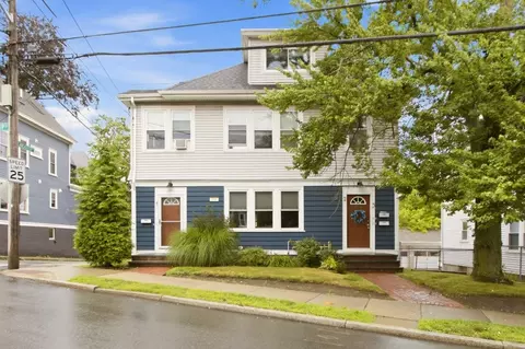 244 Camp St #1, Providence, RI 02906