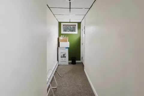 Entry Way - 20 Oakton St, Woonsocket, RI 02895 photo 2 of 3