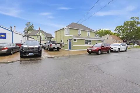 Exterior - 20 Oakton St, Woonsocket, RI 02895 photo 1 of 4