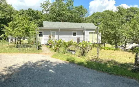 339 Anglewood Dr, Johnston, RI 02919