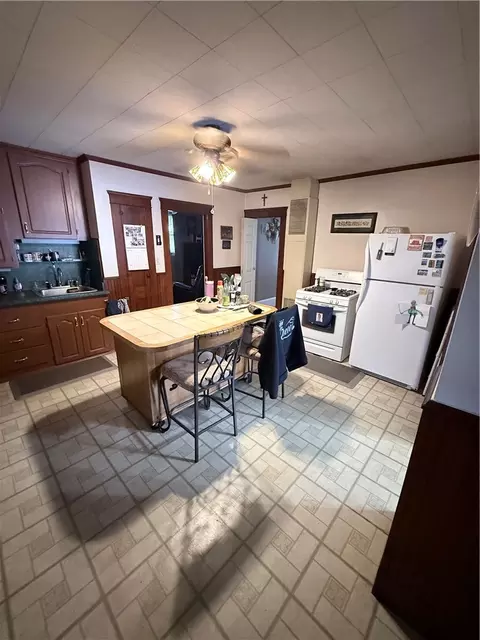 Kitchen - 154 Saint Agnes Ave, Woonsocket, RI 02895 photo 3 of 6
