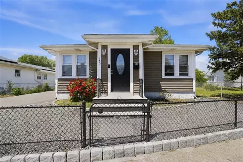 150 Senate St, Pawtucket, RI 02861