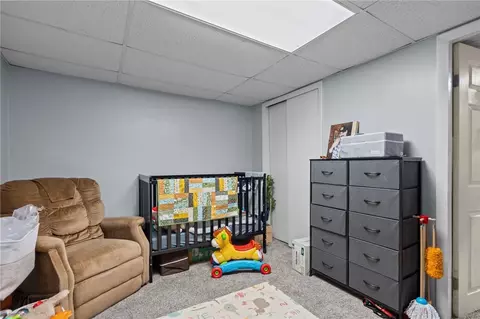 Bedroom - 154 Mount Saint Charles Ave, Woonsocket, RI 02895 photo 4 of 7