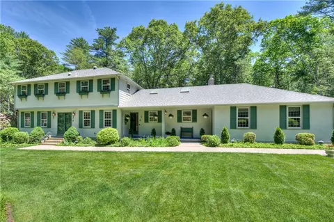 1420 Diplomat Dr, East Greenwich, RI 02818