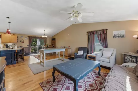 Living - 199 Winthrop St, Woonsocket, RI 02895 photo 2 of 5