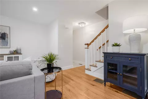 Entry Way - 4 Trinity Way, Johnston, RI 02919 photo 4 of 8