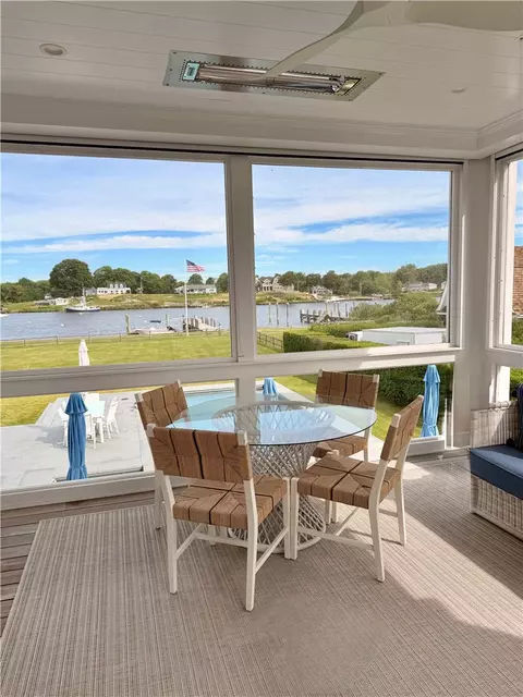 Exterior - 39 Avondale Rd, Westerly, RI 02891 photo 2 of 4