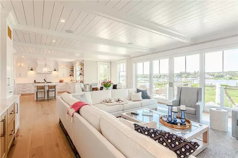 Living - 39 Avondale Rd, Westerly, RI 02891 photo 1 of 2