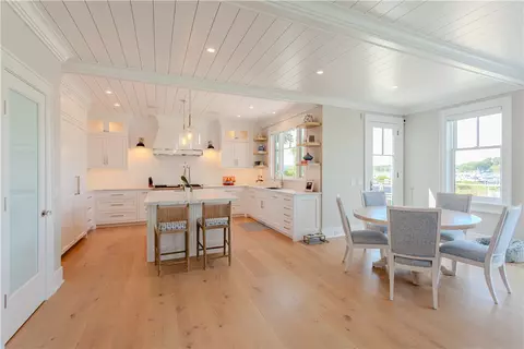 Kitchen - 39 Avondale Rd, Westerly, RI 02891 photo 4 of 4