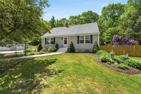 252 Wolf Rock Rd, Exeter, RI 02822