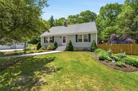 252 Wolf Rock Rd, Exeter, RI 02822