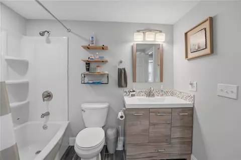 Bath - 252 Wolf Rock Rd, Exeter, RI 02822 photo 4 of 5