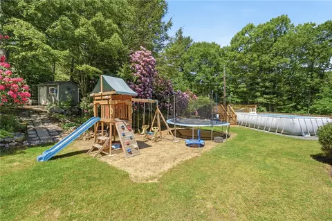 Exterior - 252 Wolf Rock Rd, Exeter, RI 02822 photo 5 of 14