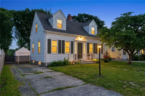 30 Hopkins Ter, Cumberland, RI 02864
