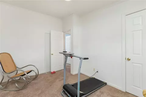 Bedroom - 8 King Philip Rd, Coventry, RI 02816 photo 5 of 6
