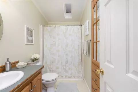 Bath - 8 King Philip Rd, Coventry, RI 02816 photo 1 of 3