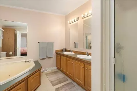 Bath - 8 King Philip Rd, Coventry, RI 02816 photo 3 of 3