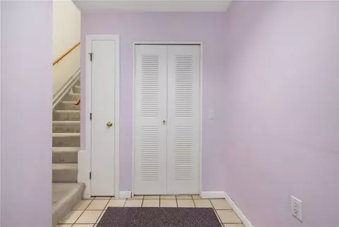 Entry Way - 875 Halifax Dr, Warwick, RI 02886 photo 3 of 4
