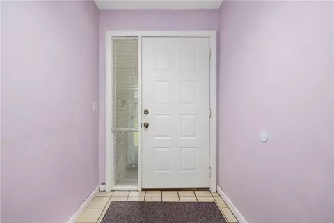 Entry Way - 875 Halifax Dr, Warwick, RI 02886 photo 2 of 4