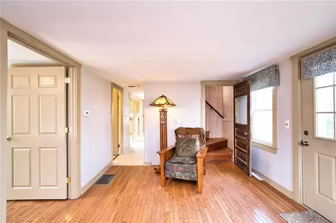 Entry Way - 138 Willow Ave, Little Compton, RI 02837 photo 4 of 5