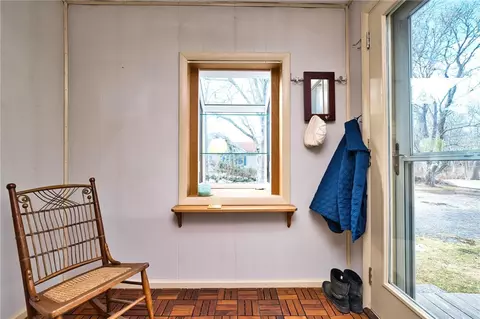 Entry Way - 138 Willow Ave, Little Compton, RI 02837 photo 1 of 5