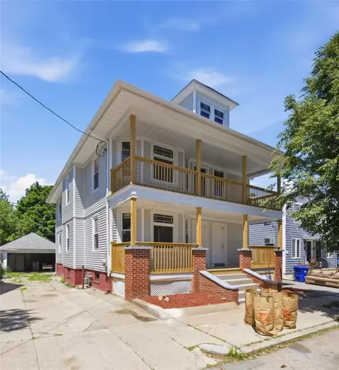 227 Roosevelt St, Providence, RI 02909