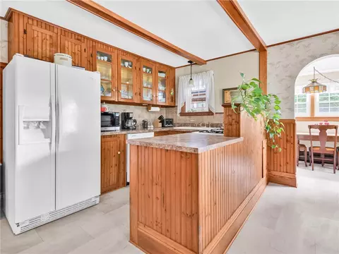 Kitchen - 335 Eagle Peak Rd, Pascoag, RI 02859 photo 2 of 4