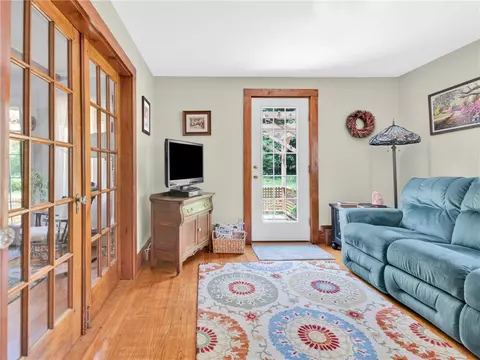 Living - 335 Eagle Peak Rd, Pascoag, RI 02859 photo 3 of 4