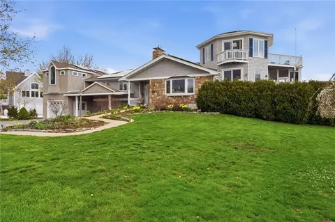 180 Clearview Rd, Charlestown, RI 02813