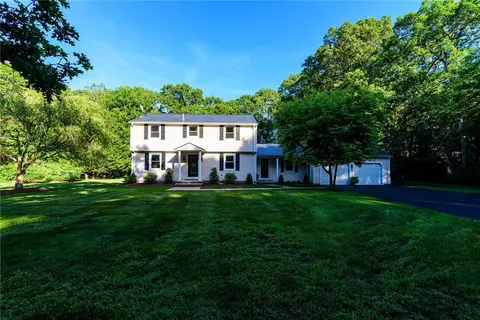 680 Fletcher Rd, North Kingstown, RI 02852