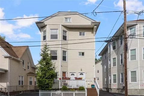 26 Frederick St, Providence, RI 02908