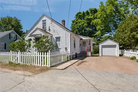 43 Virginia Ave, Woonsocket, RI 02895