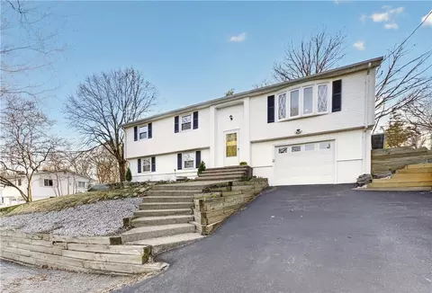Exterior - 155 Birkshire Dr, Warwick, RI 02886 photo 4 of 4