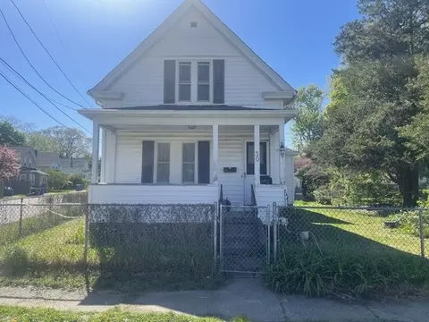 30 Read St, Riverside, RI 02915