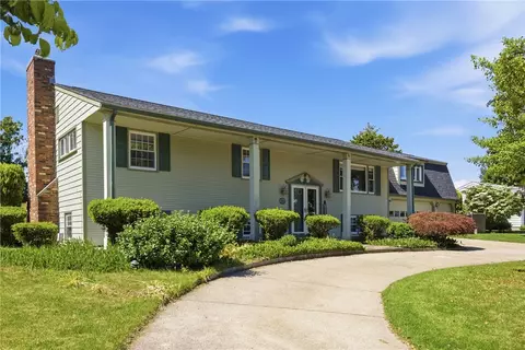 Exterior - 550 Algonquin Dr, Warwick, RI 02888 photo 3 of 11