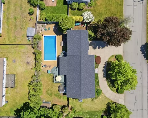 View/Area - 550 Algonquin Dr, Warwick, RI 02888 photo 5 of 5