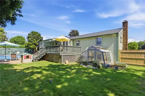 Exterior - 550 Algonquin Dr, Warwick, RI 02888 photo 5 of 11