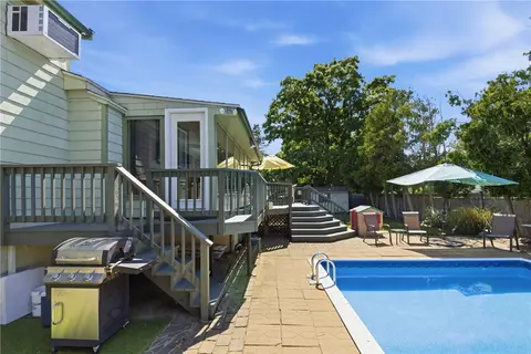 Exterior - 550 Algonquin Dr, Warwick, RI 02888 photo 10 of 11