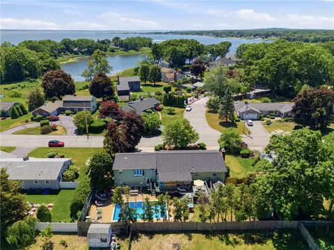 View/Area - 550 Algonquin Dr, Warwick, RI 02888 photo 3 of 5