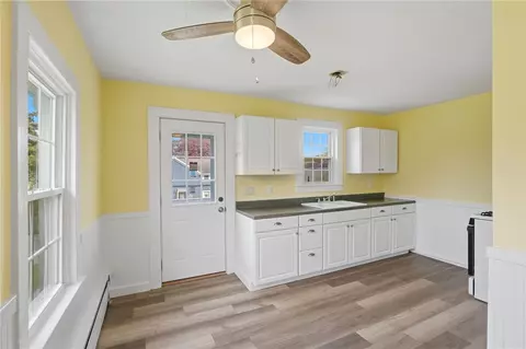 Entry Way - 36 Ledward Ave, Westerly, RI 02891 photo 1 of 5