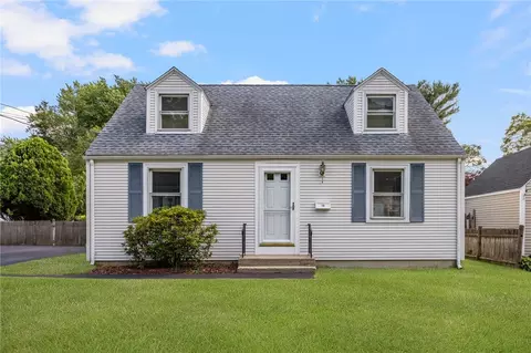 70 New Lexington Rd, North Kingstown, RI 02852