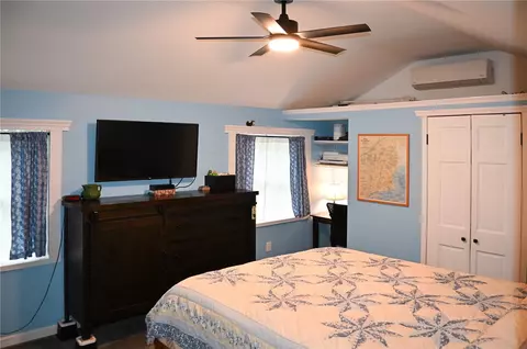 Bedroom - 36 Pine Tree Rd, Coventry, RI 02816 photo 3 of 6